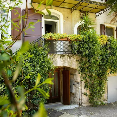 Casa Grotta - Happy *